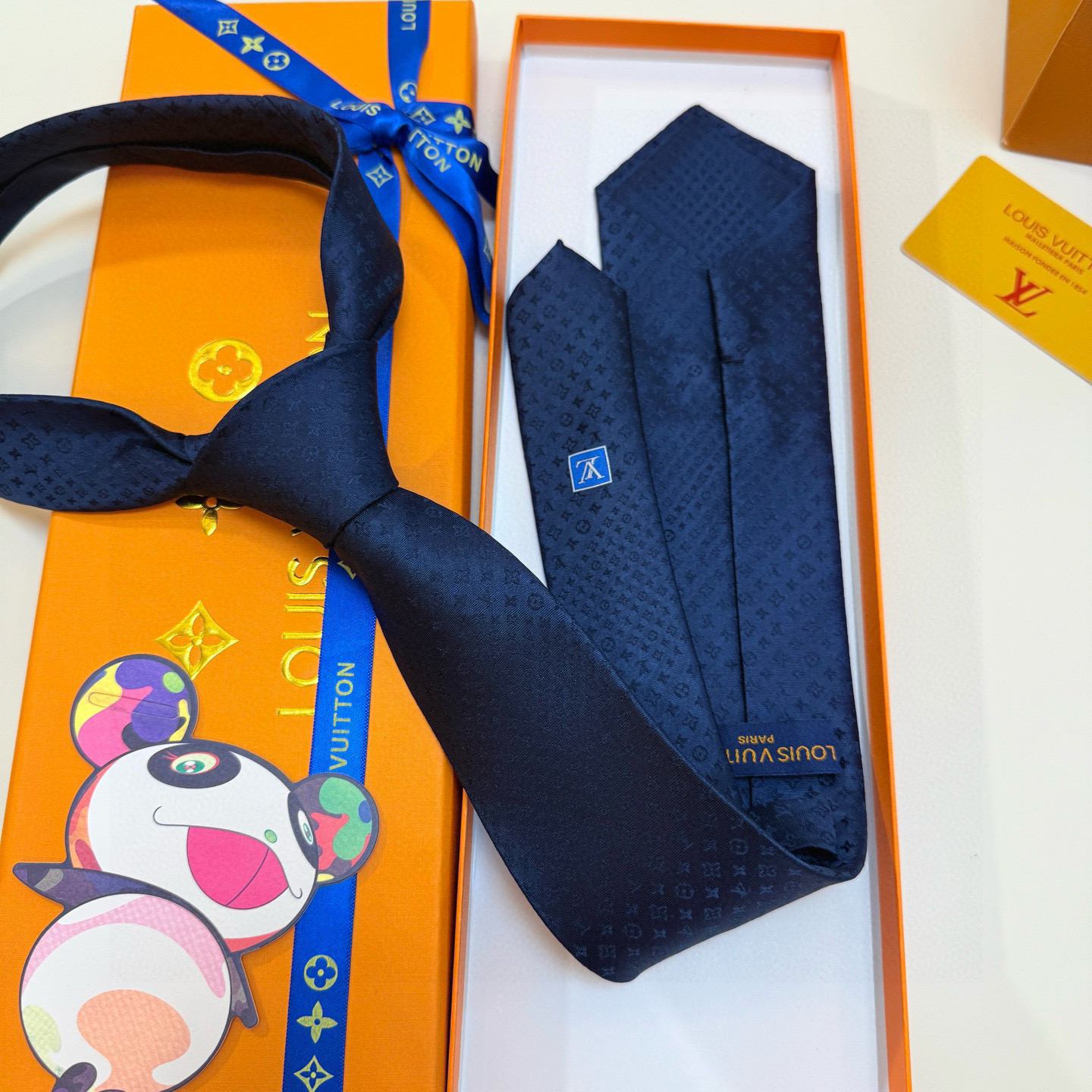 特价💰LV官方新款男士领带系列【L老花字母提花领带】👔👔，稀有😻😻展现精湛手工与时尚优雅的理想选择，这款
