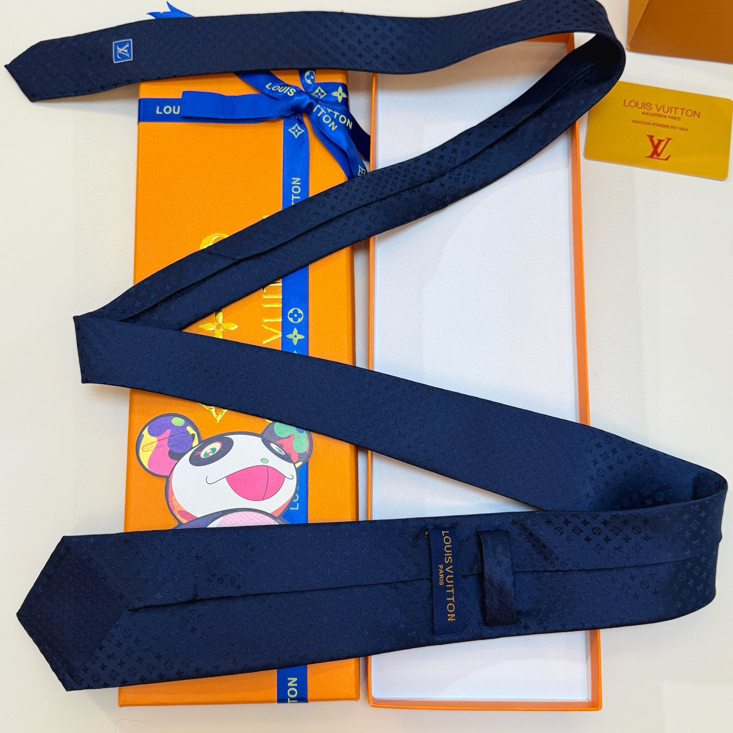 特价💰LV官方新款男士领带系列【L老花字母提花领带】👔👔，稀有😻😻展现精湛手工与时尚优雅的理想选择，这款