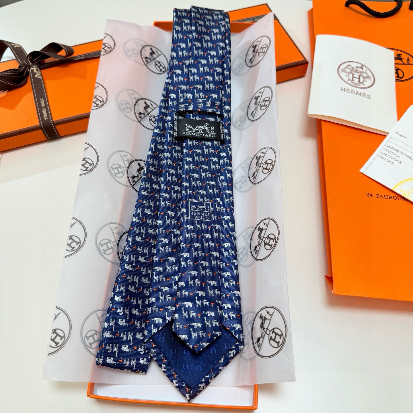 特价💰👨‍⚖👨‍✈男士新款领带系列【H大象印花领带】👔👔，稀有H家每年都有一千条不同印花的领带面世，从最