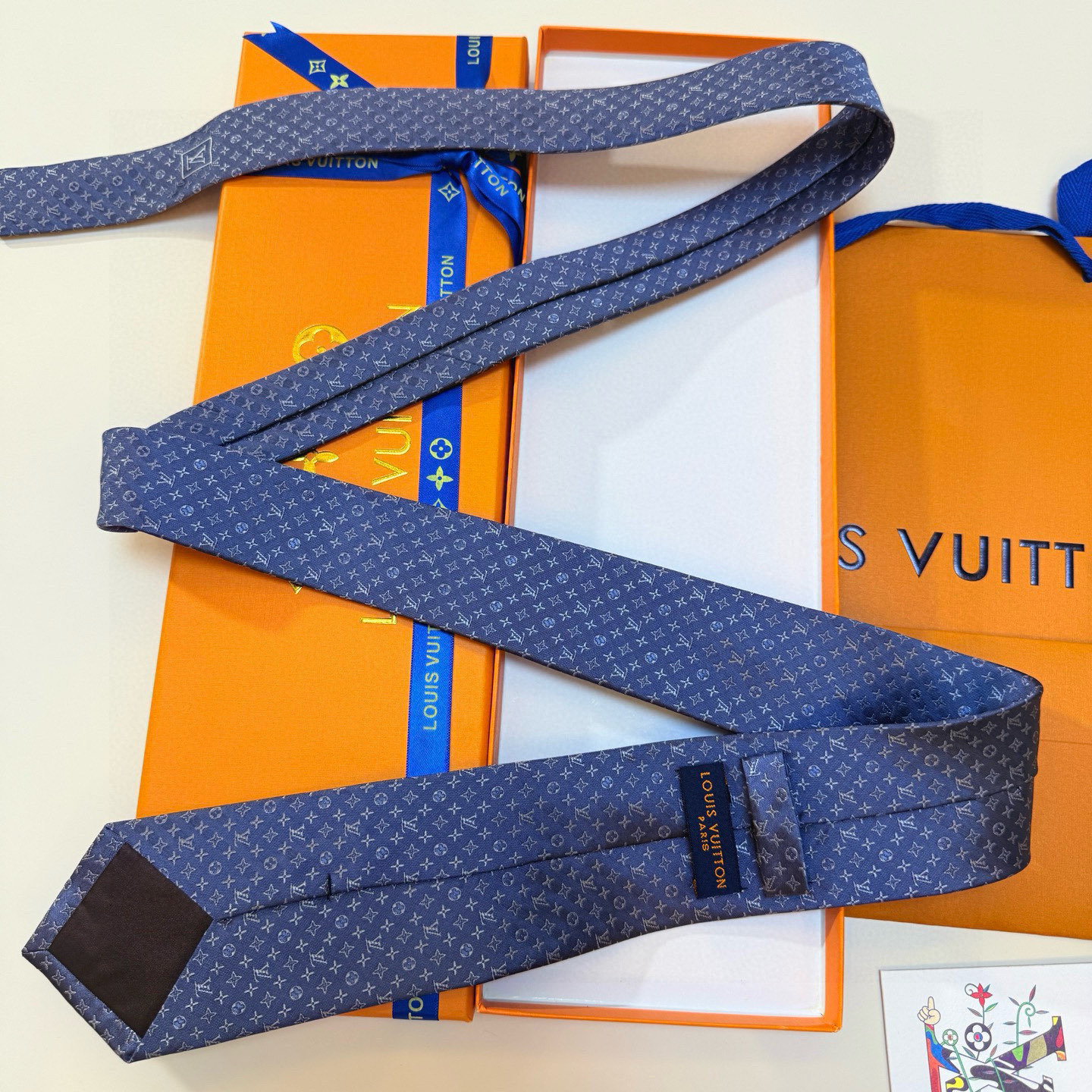 特价特价P男士领带系列【L标识花纹领带】👔👔，稀有😻😻Monogram Classic领带将经典路易威登