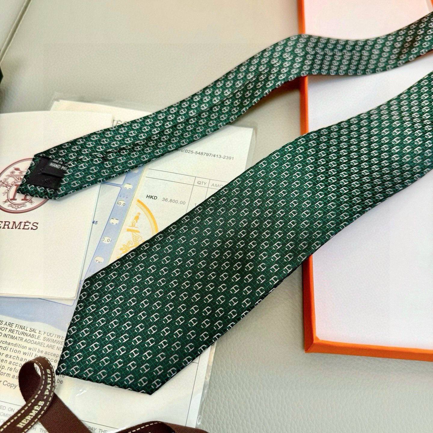💖特价特价P👨‍⚖👨‍✈ 男士新款领带系列【H双色链环领带】👔👔，稀有H家每年都有一千条不同印花的领带面