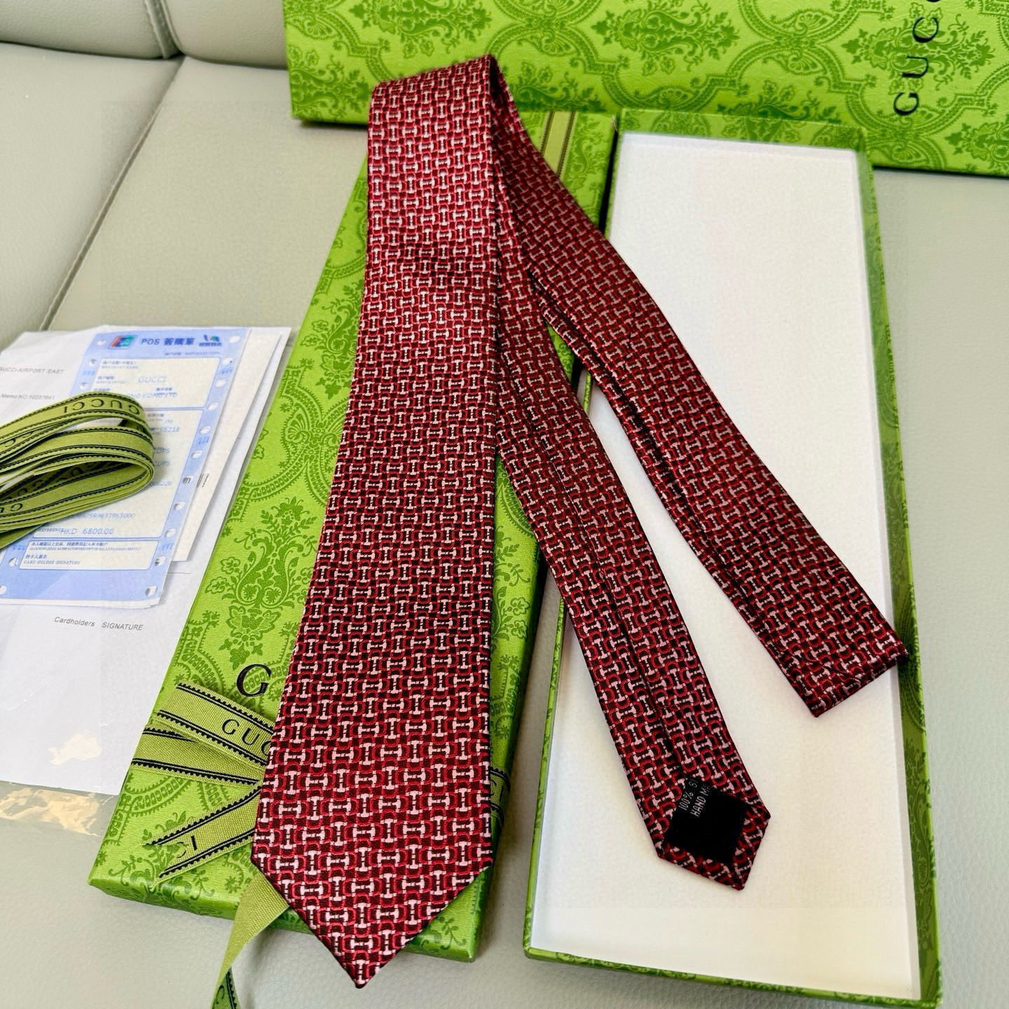 特价💰男士新款领带系列【镂空H字母领带】👔👔，稀有H家每年都有一千条不同印花的领带面世，从最初的多以几何