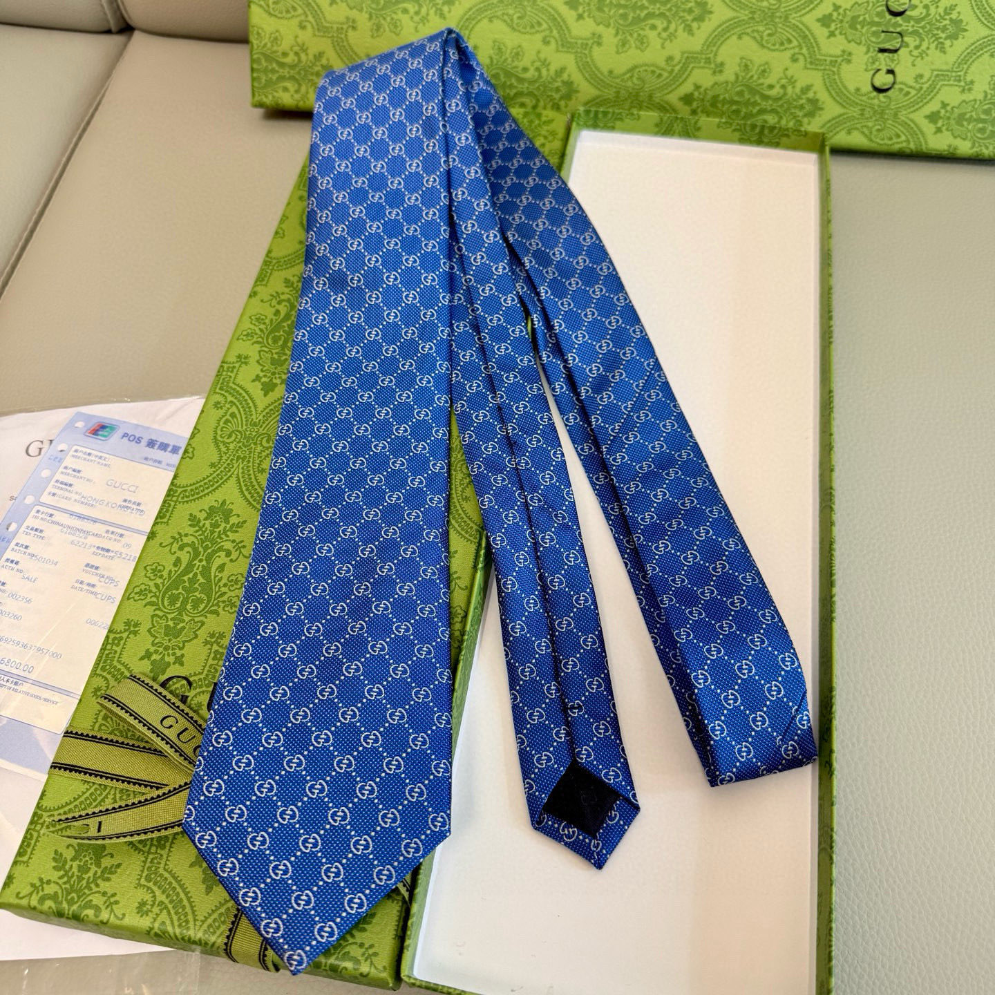 特价。古奇男士领带系列【双G老花真丝领带】👔👔，稀有采用经典小G LOGO提花展现精湛手工与时尚优雅的理