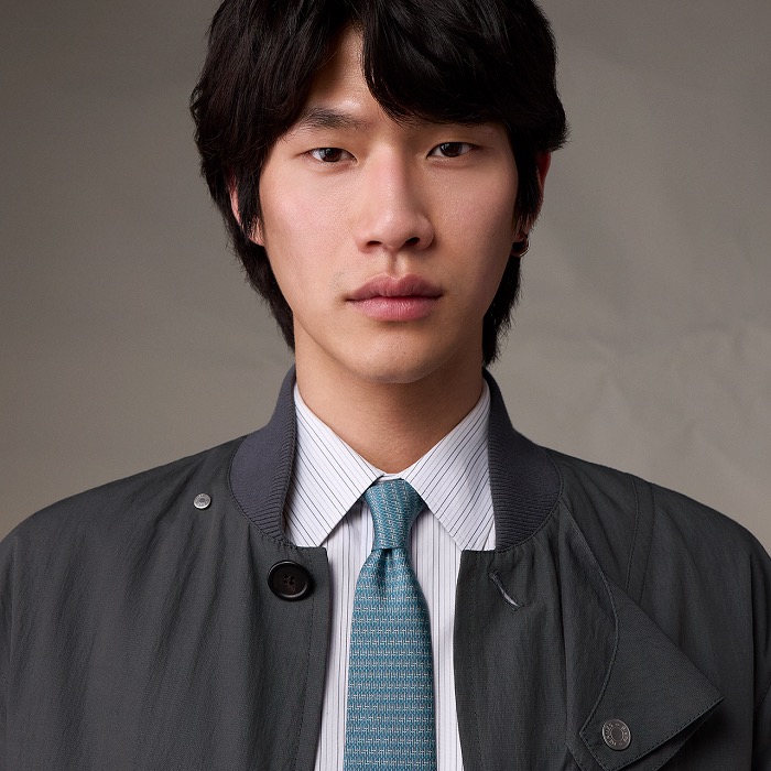 🌾 爱马仕官方同步新款【H Duo领带】 独家新款印花 男士领带，稀有爱马仕家每年都有一千条不同印花的领