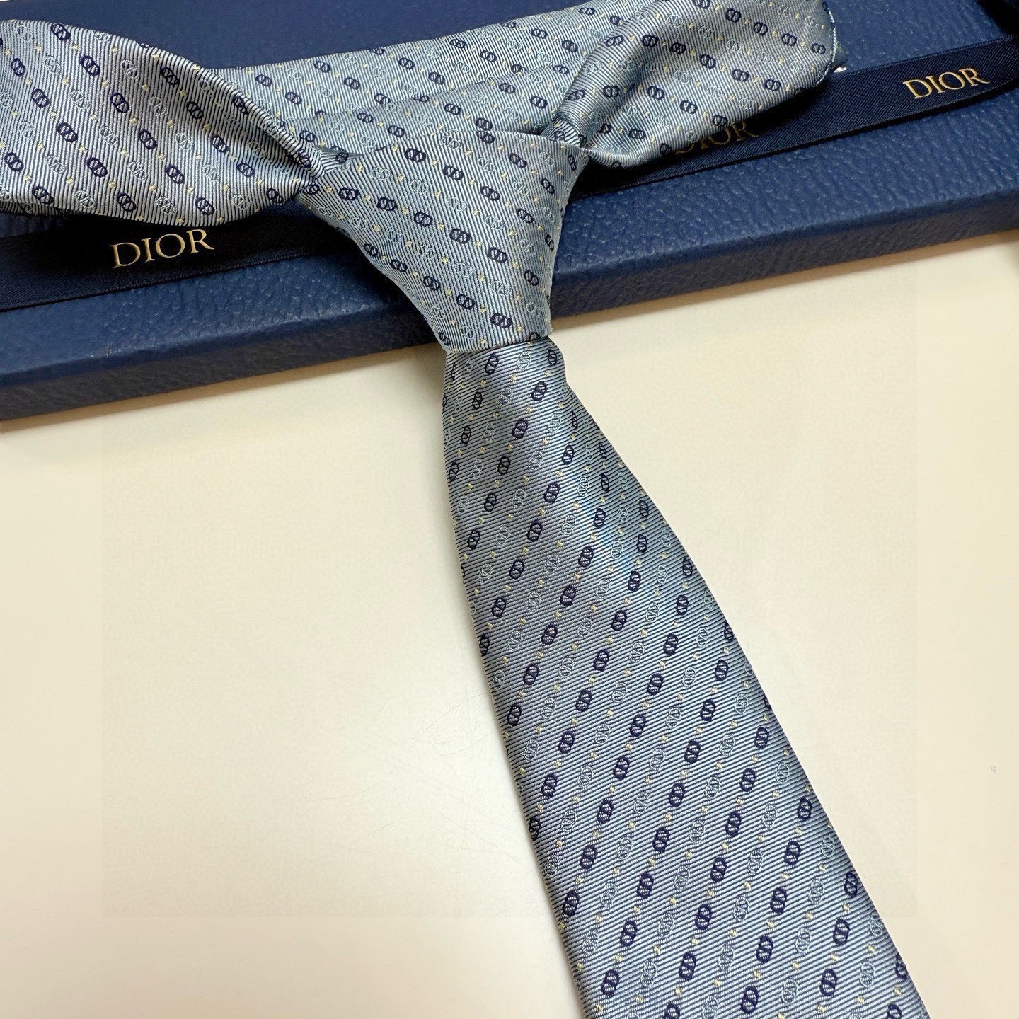 🌾迪奥官方新款领带，CD男士领带4色💖💖 👔👔Dior男士，稀有😻😻展现精湛手工与时尚优雅的理想选择，这