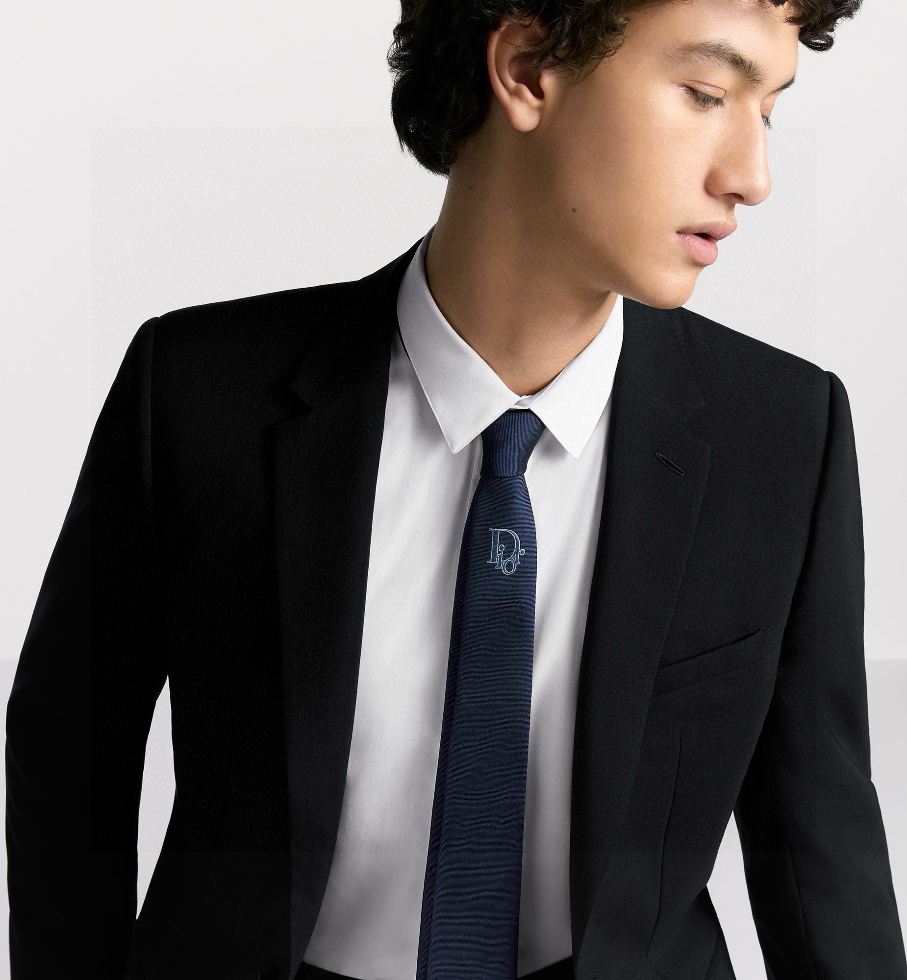 🌾爆款到👏👏新款迪奥领带 👔👔Dior男士稀有😻😻展现精湛手工与时尚优雅的理想选择，这款采用DO家最经典