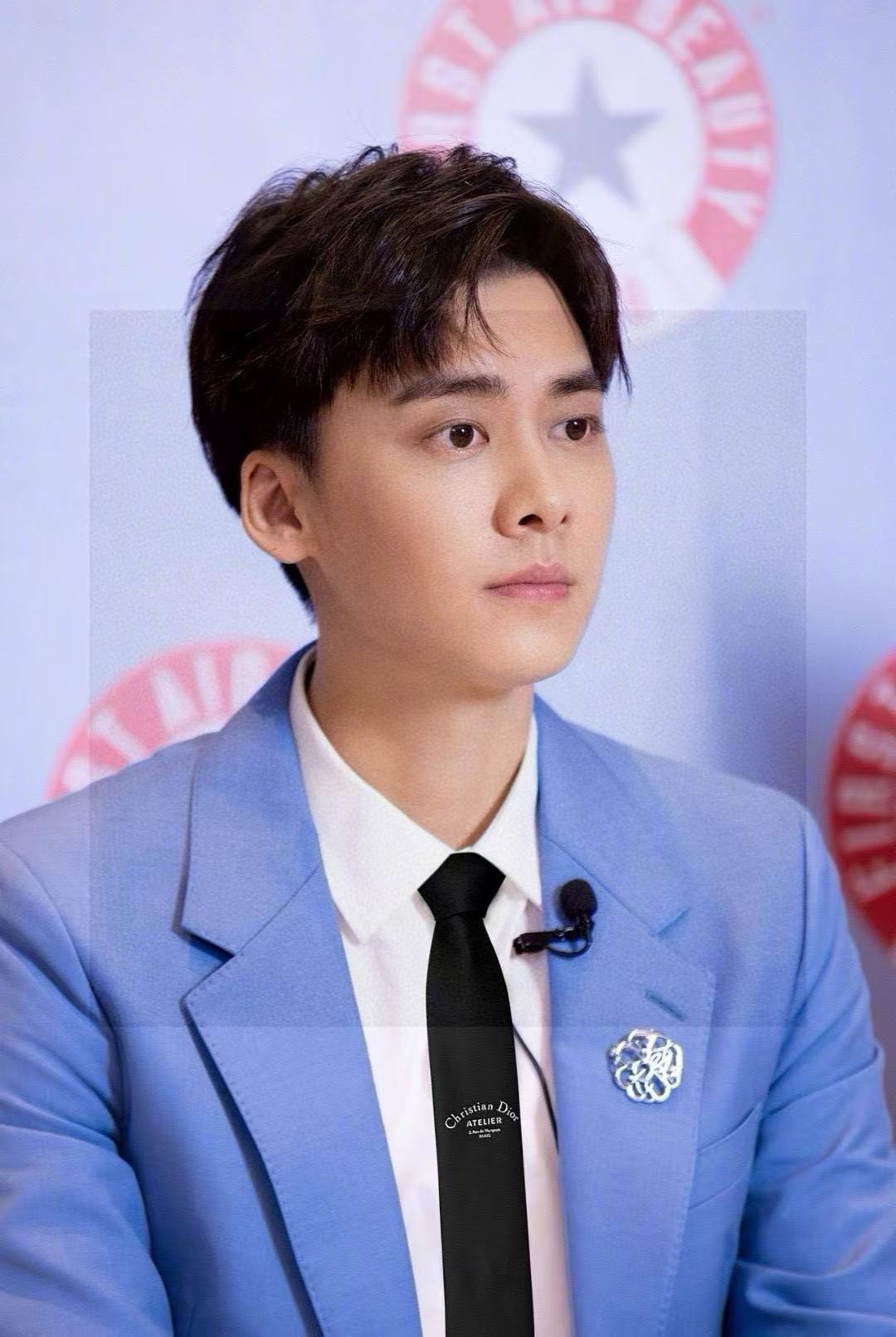 🌾爆款到👏👏新款迪奥领带 👔👔Dior男士稀有😻😻展现精湛手工与时尚优雅的理想选择，这款采用DO家最经典