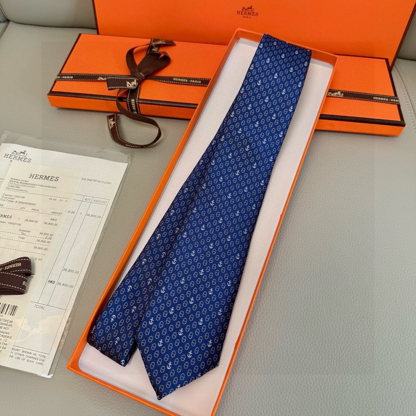 🌾官方同步新款！三色，爱马仕领带 船锚⚓️男士新款领带系列👔👔，稀有H家每年都有一千条不同印花的领带面世