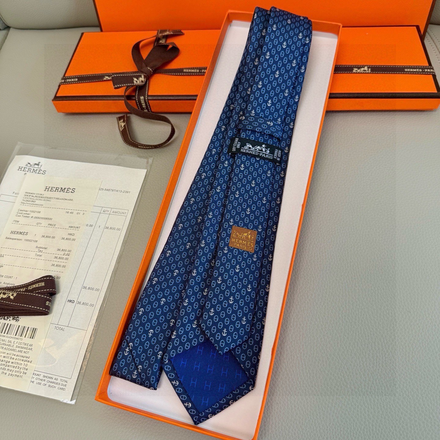 🌾官方同步新款！三色，爱马仕领带 船锚⚓️男士新款领带系列👔👔，稀有H家每年都有一千条不同印花的领带面世
