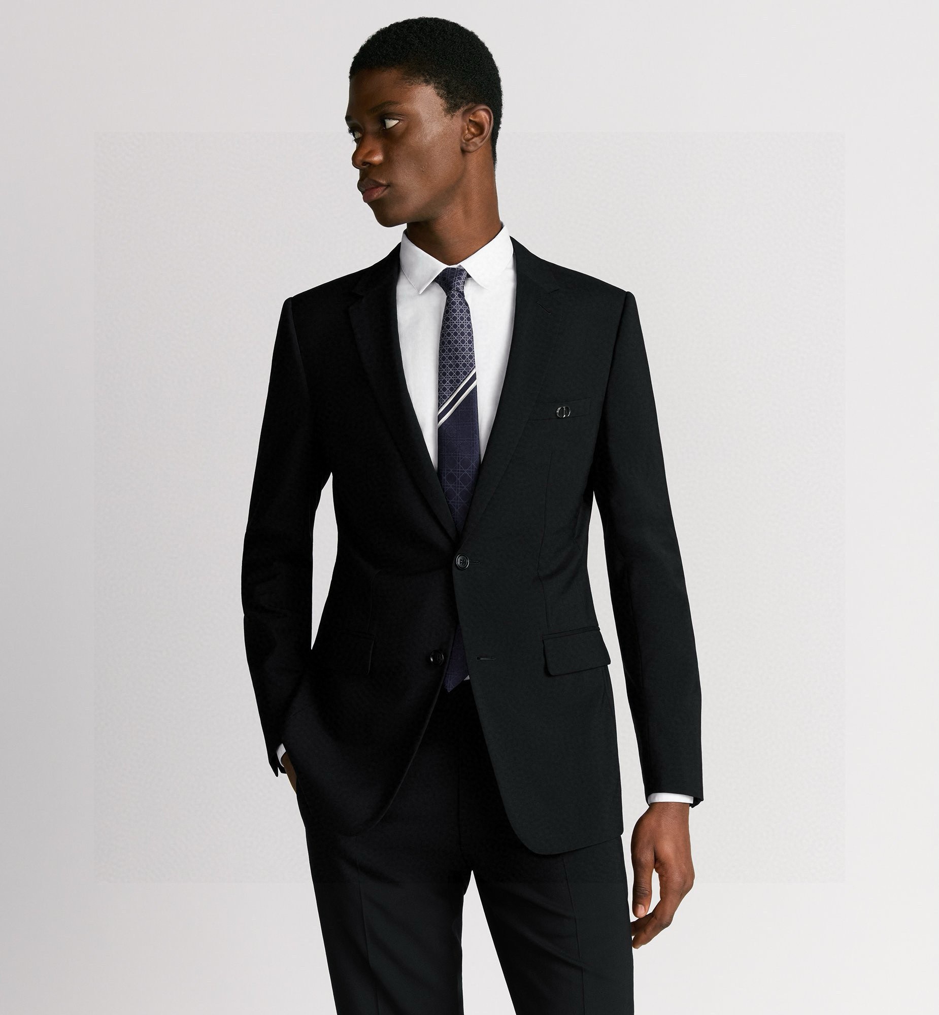 🌾爆款到👏👏Do家新款领带💖💖 👔👔Dior男士【D藤格纹图案领带】，稀有😻😻展现精湛手工与时尚优雅的理