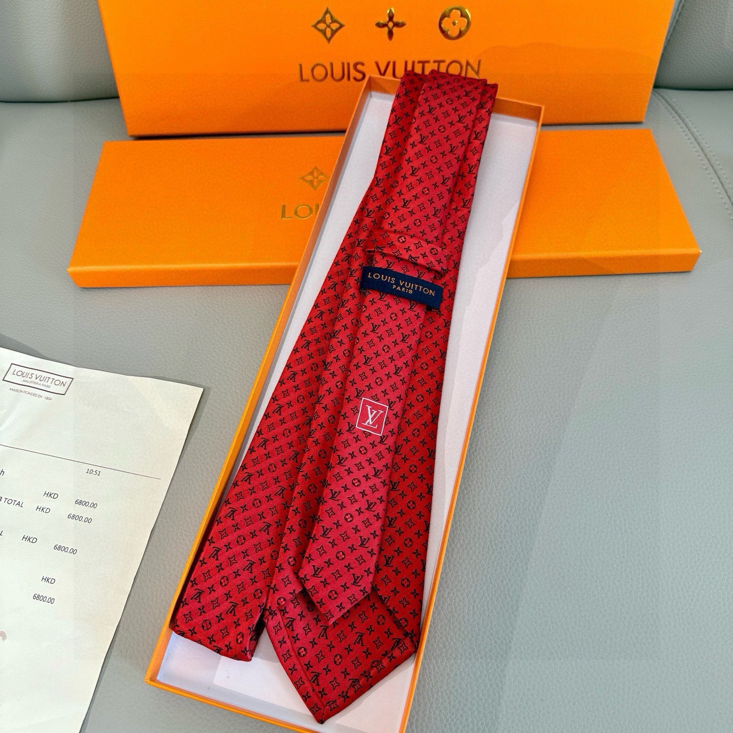 🌾男士领带系列【L标识花纹领带】👔👔，稀有😻😻Monogram Classic领带将经典路易威登风格与精