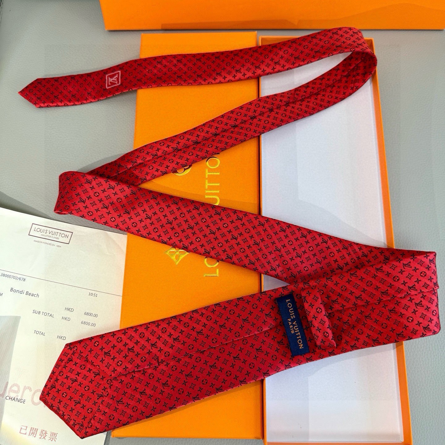 🌾男士领带系列【L标识花纹领带】👔👔，稀有😻😻Monogram Classic领带将经典路易威登风格与精