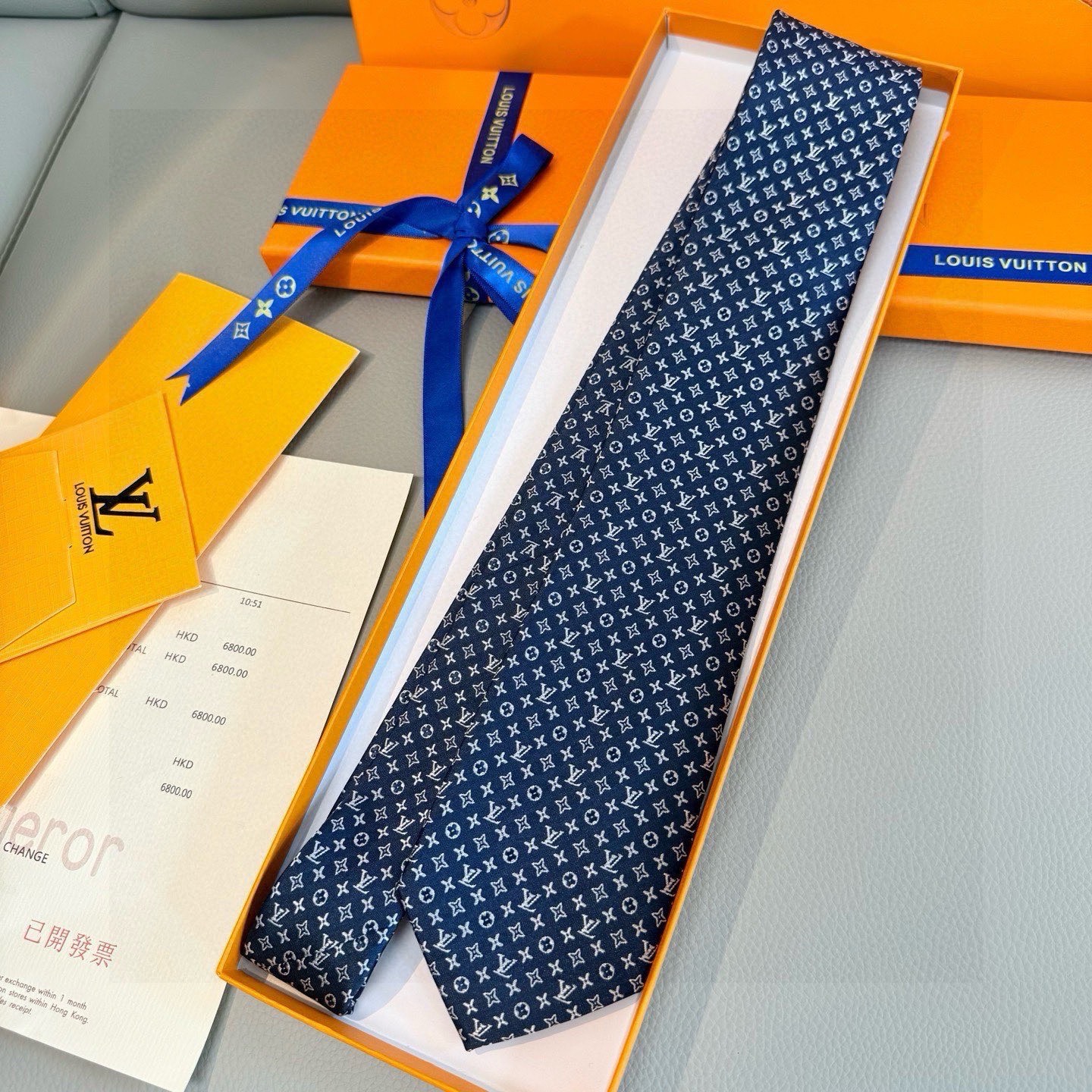 🌾男士领带系列【L标识花纹领带】👔👔，稀有😻😻Monogram Classic领带将经典路易威登风格与精