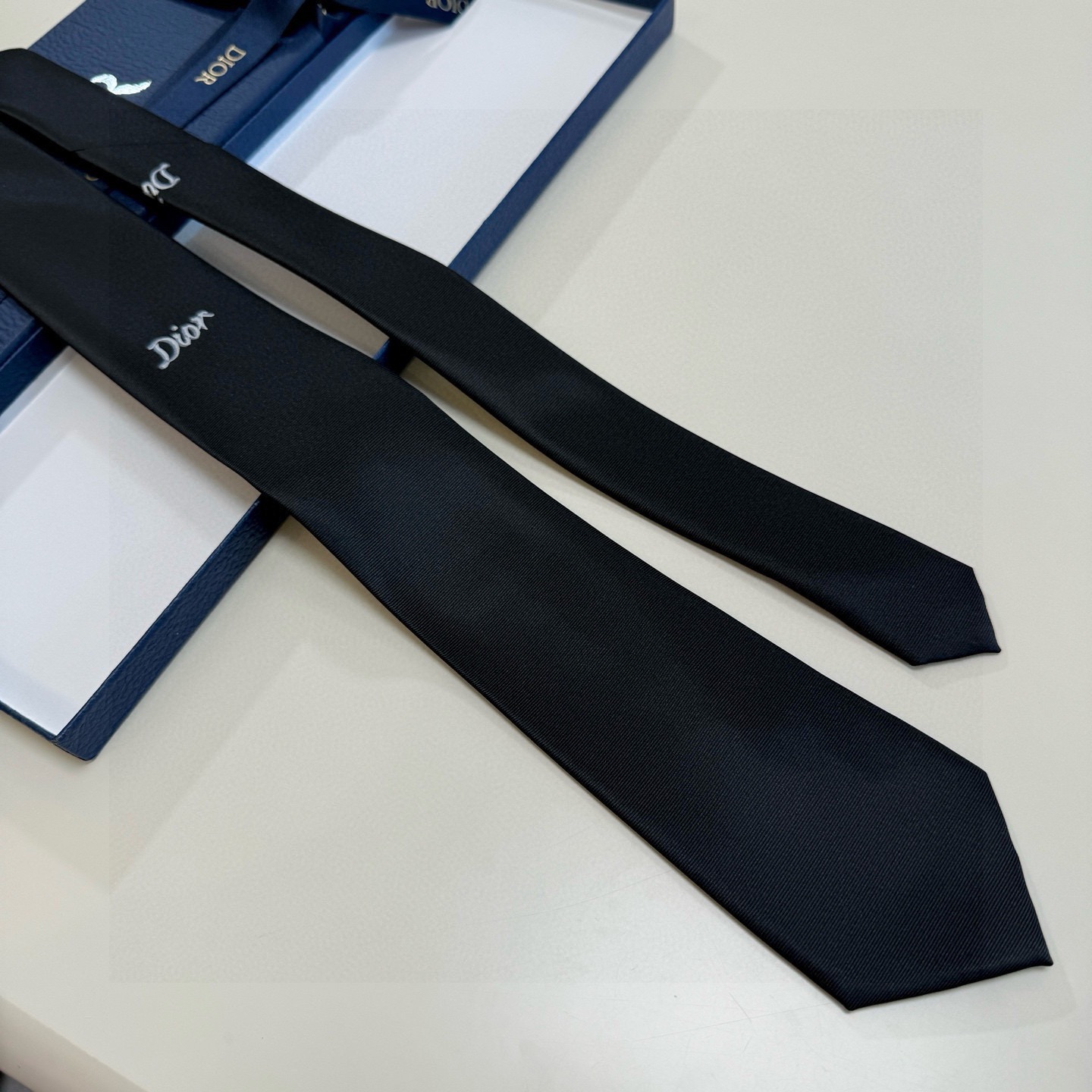 🌾官方同步新款领带，2025年迪奥新款领带💖💖 👔👔Dior男士稀有😻😻展现精湛手工与时尚优雅的理想选择