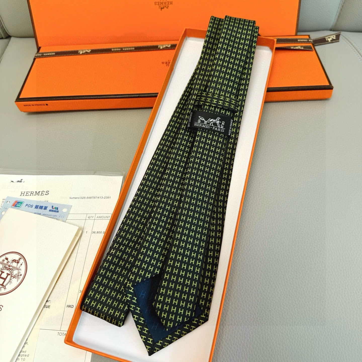 🌾男士新款领带系列【H字母图案领带】👔👔，稀有H家每年都有一千条不同印花的领带面世，从最初的多以几何图案