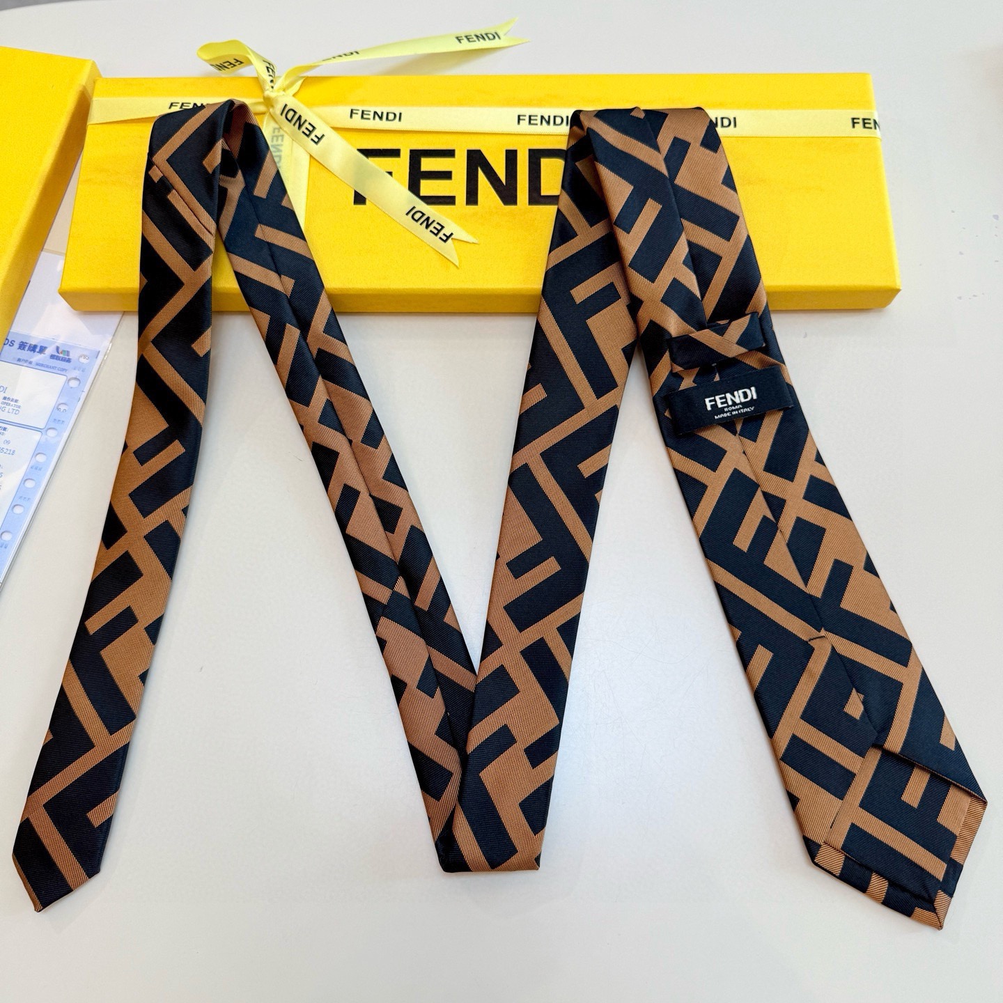 🌾芬迪官方新款领带！芬迪专柜同步男士领带！实物真的很美，男士芬迪爆款领带👔👔，稀有😻😻展现精湛手工与时尚