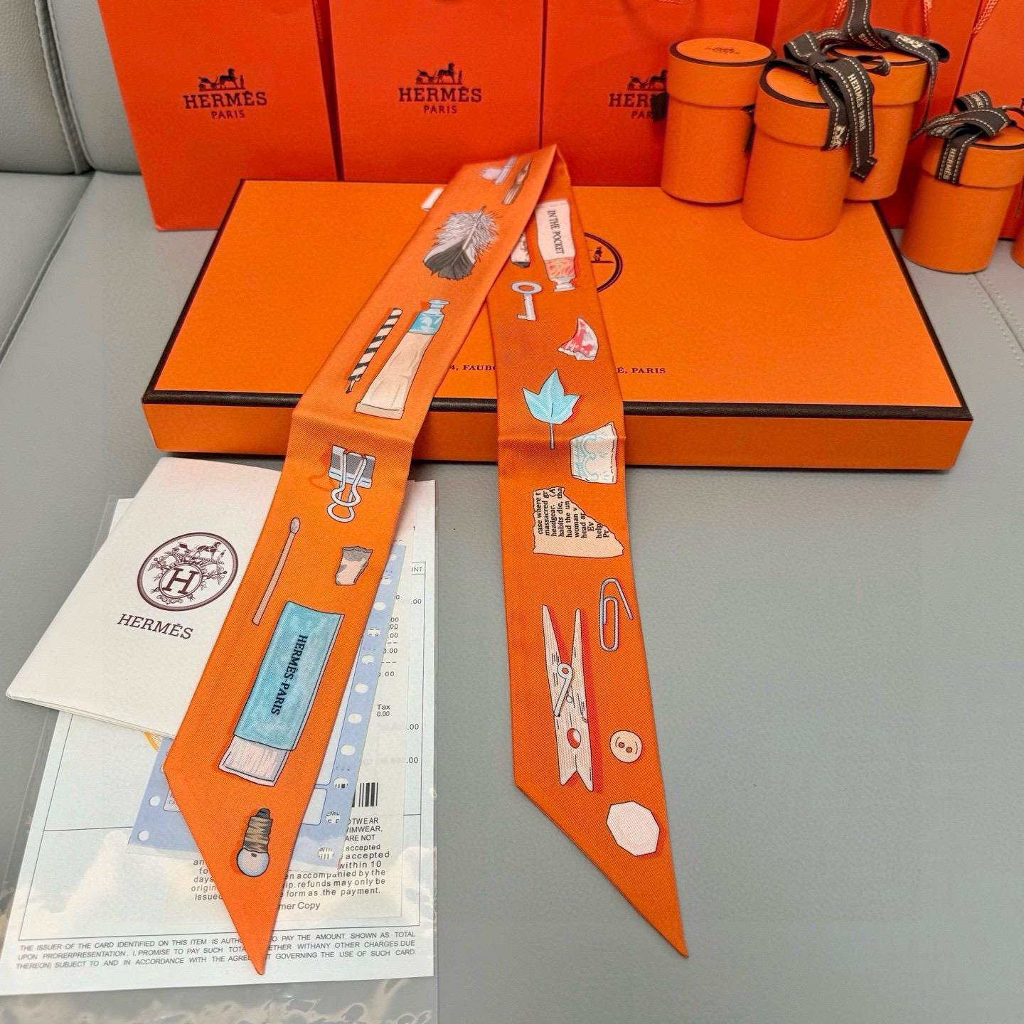 Hermès Foulard Hermes « » Twilly — photo 4