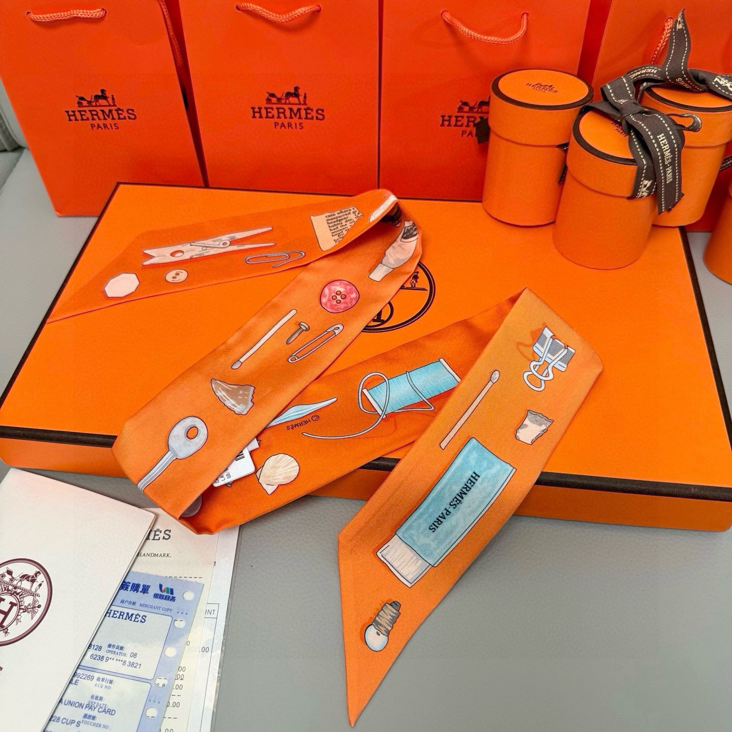 Hermès Foulard Hermes « » Twilly — photo 5