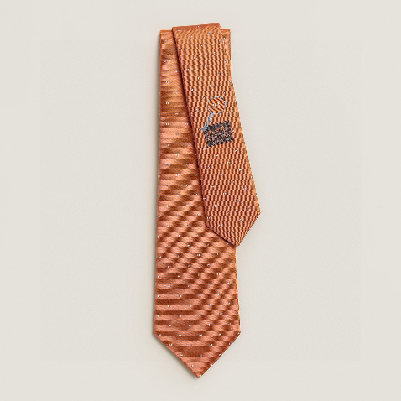 🌾 官方新款H字母 男士领带，稀有爱马仕家每年都有一千条不同印花的领带面世，从最初的多以几何图案表现骑术