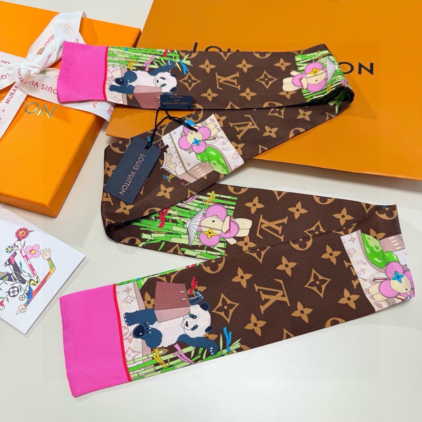 LV scarf Lv ，100％ ， twilly — photo 6