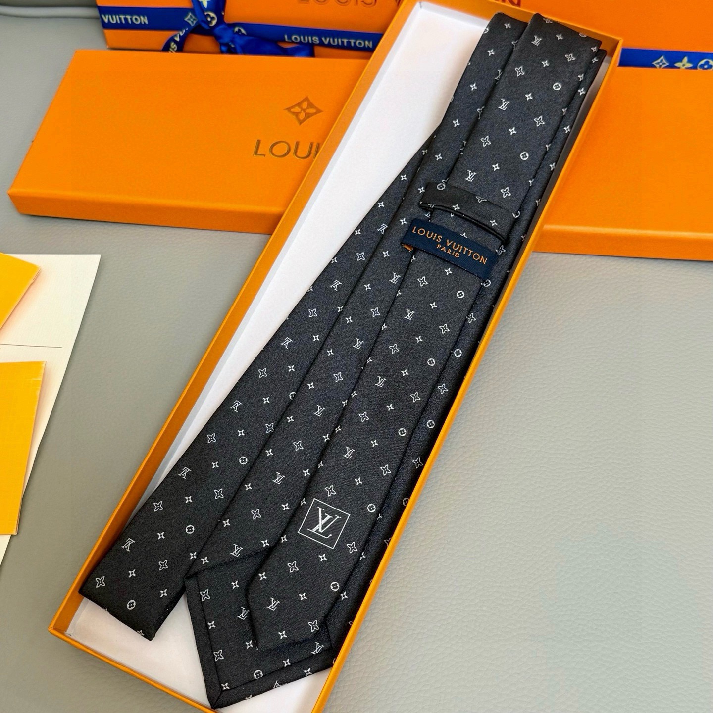 🌾LV领带 ，路易威登经典领带👔男士必备单品超时尚！高端品质 版型面料都达到品牌标准，，难得的好款，不挑