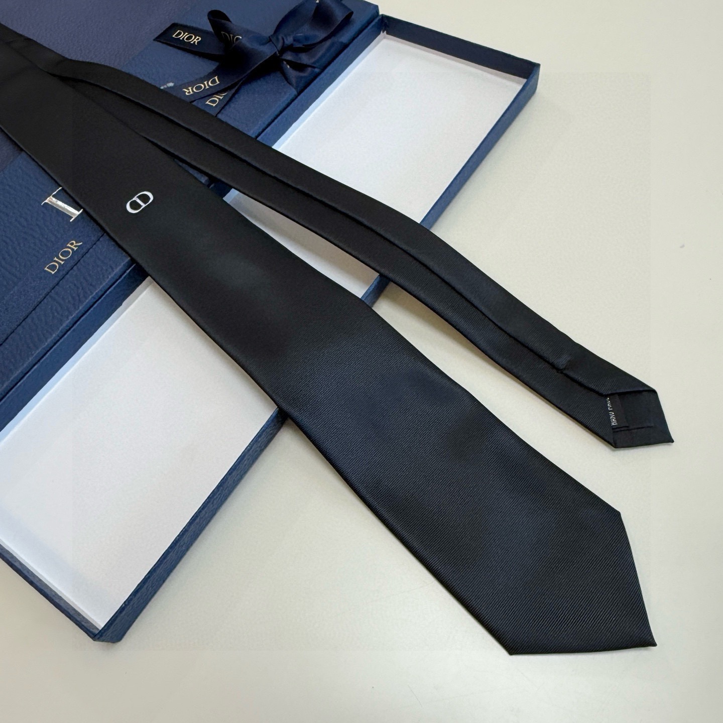 🌾官方同步新款领带，2025年迪奥新款领带💖💖 👔👔Dior男士稀有😻😻展现精湛手工与时尚优雅的理想选择