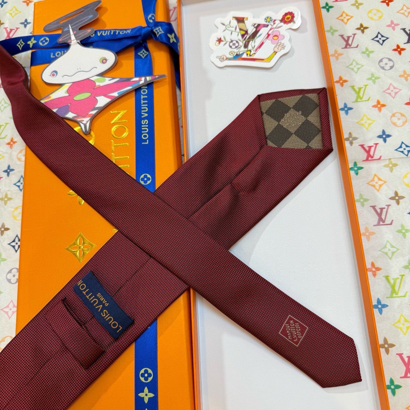 🌾新款Heritage领带 ，LV男士领带系列👔👔，6色，Heritage领带取材细腻桑蚕丝，以简约笔触