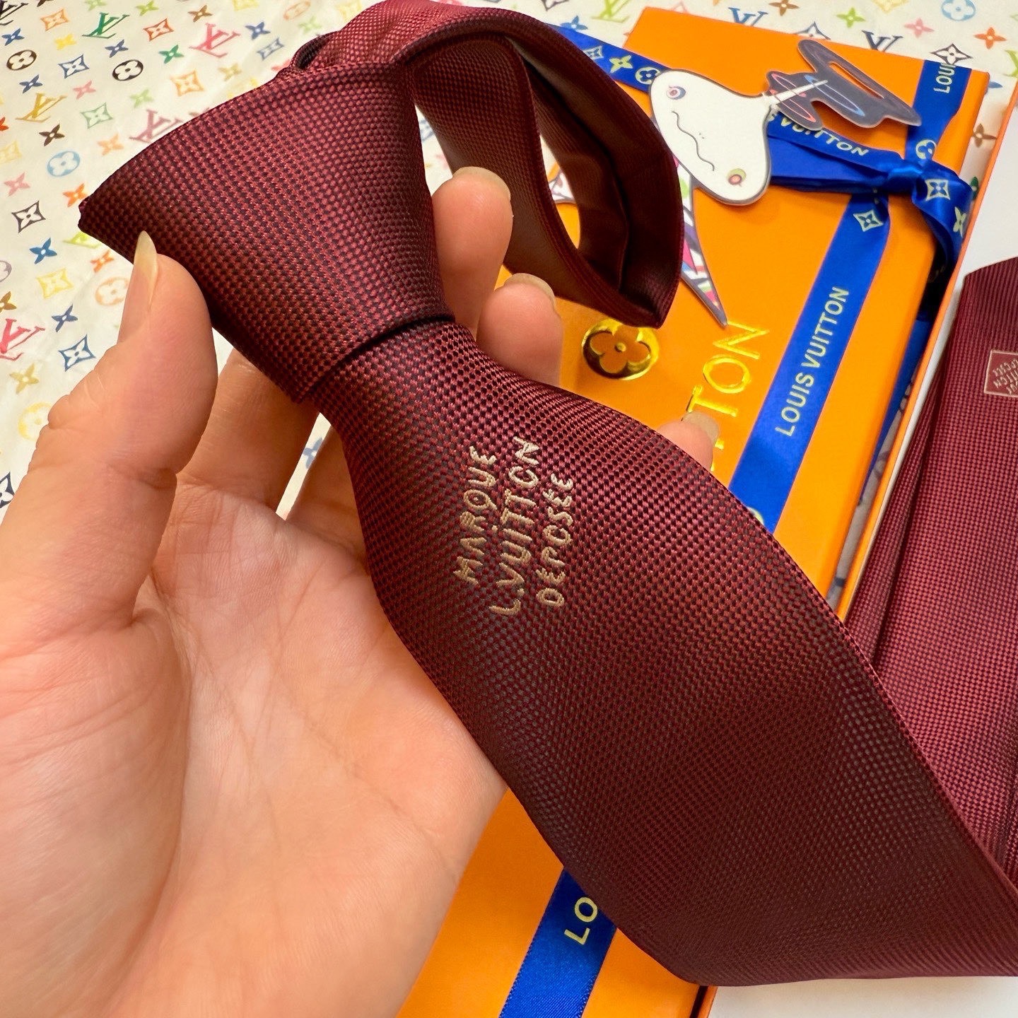 🌾新款Heritage领带 ，LV男士领带系列👔👔，6色，Heritage领带取材细腻桑蚕丝，以简约笔触