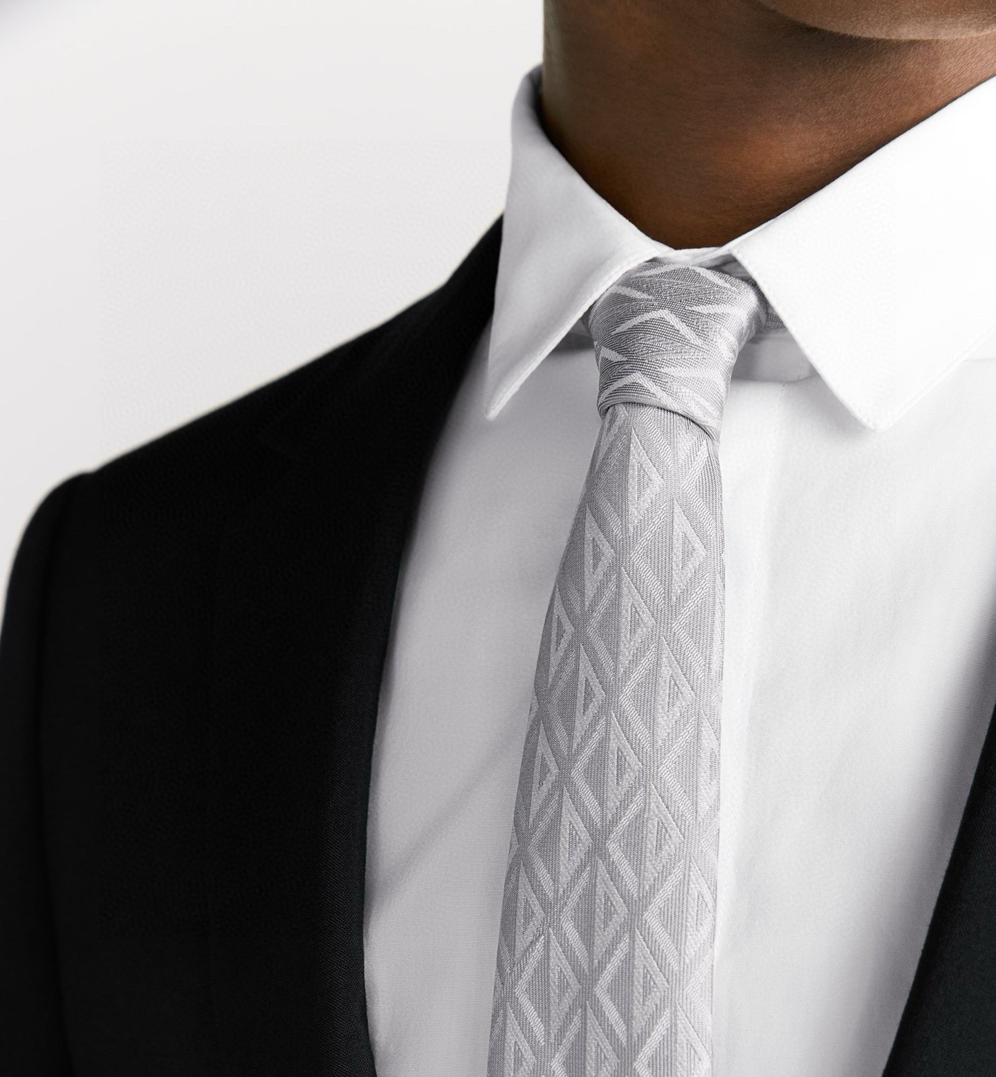 🌾 官方同步新款【线条菱形图案领带】Dior男士蚕丝藤格纹领带 经典三角格纹设计款领带穿搭更显气场！这款