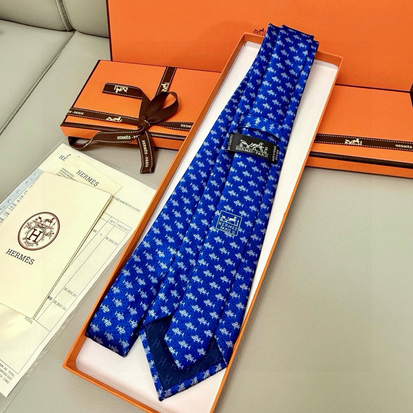 🌾男士新款领带系列【H小鱼图案领带】👔👔，稀有H家每年都有一千条不同印花的领带面世，从最初的多以几何图案