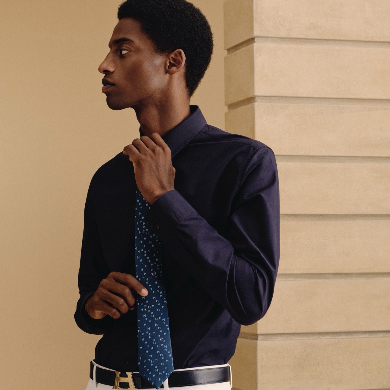 🌾 爱马仕官方同步男士领带，稀有爱马仕家每年都有一千条不同印花的领带面世，从最初的多以几何图案表现骑术活