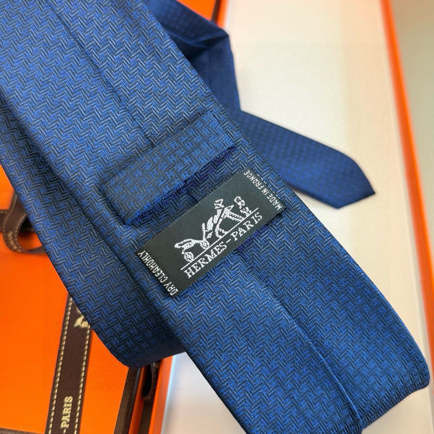 🌾男士新款领带系列【小H字母领带】👔👔，稀有H家每年都有一千条不同印花的领带面世，从最初的多以几何图案表