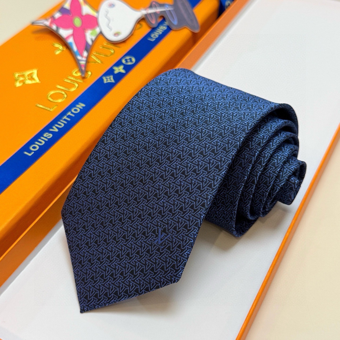 🌾新款Lv领带，5色！LV男士领带系列👔👔，稀有😻😻展现精湛手工与时尚优雅的理想选择，此款真丝织就的Di