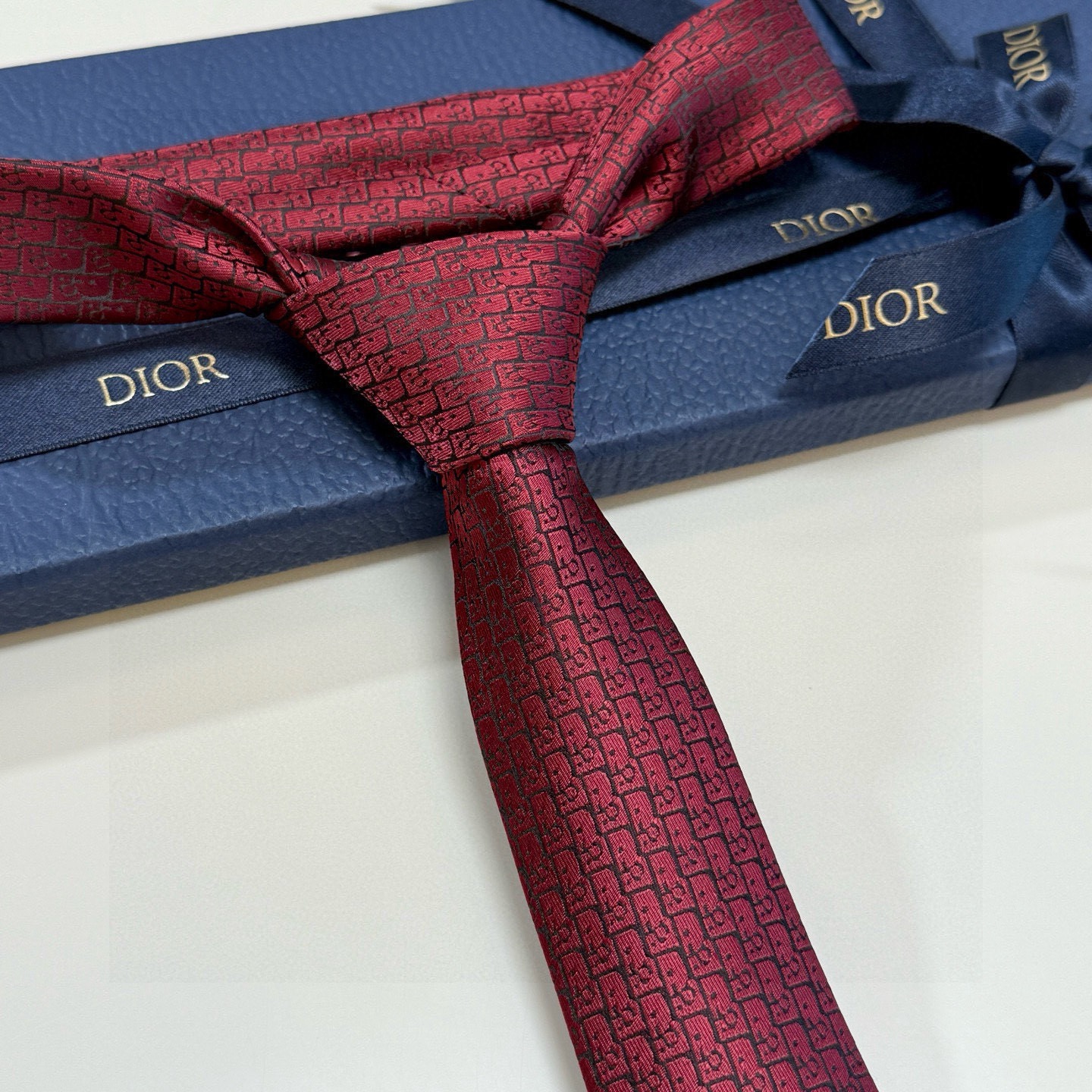 🌾爆款到Dior新款领带 💖💖👔👔Dior男士【Do字母印花领带】，稀有😻😻展现精湛手工与时尚优雅的理想