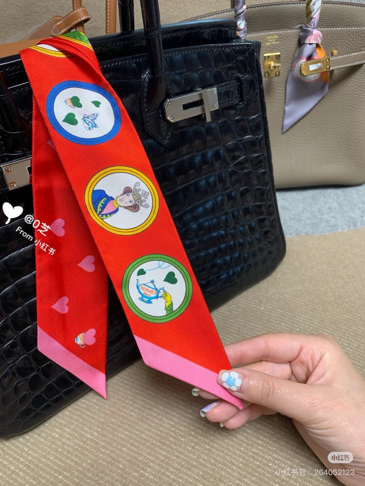 NO:921453,Batch Hermes Hermès limited edition tea time scarf Tea time Twilly Limited edition scarves, ribbons, hair bundles, hermes, hermes, must be received in the store19860909批Hermes 爱马仕 限量午茶时光丝巾 Tea time Twilly 店里一到必收的限量款式丝巾,飘带，发束,hermes,hermes,accessory