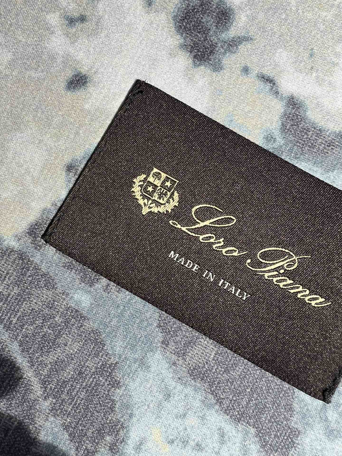 Louis Vuitton Haute Couture Haute Couture Ready-to-Wear Clothing Dress 4