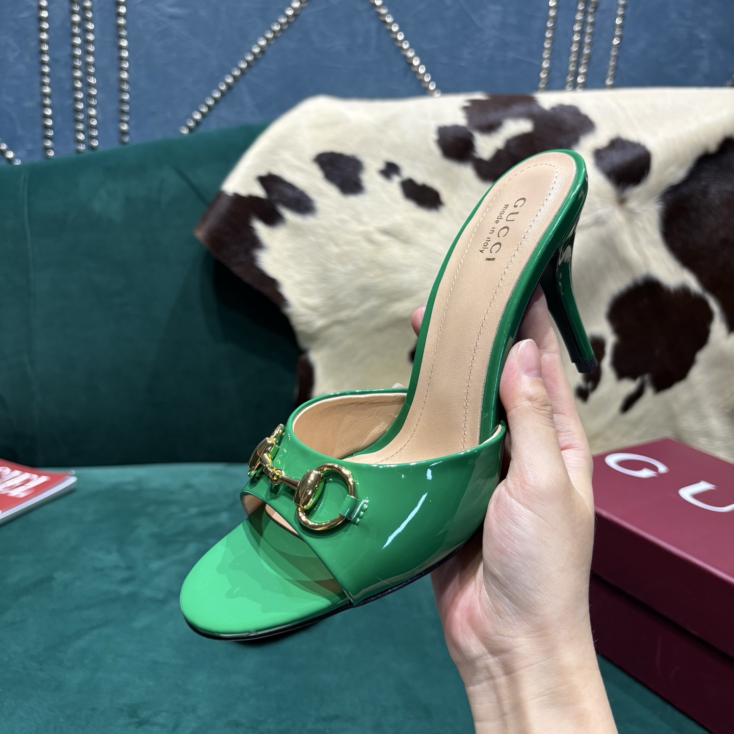 Gucci Style Red Leather Women's Shoes style reference detail image 8 from source 784644