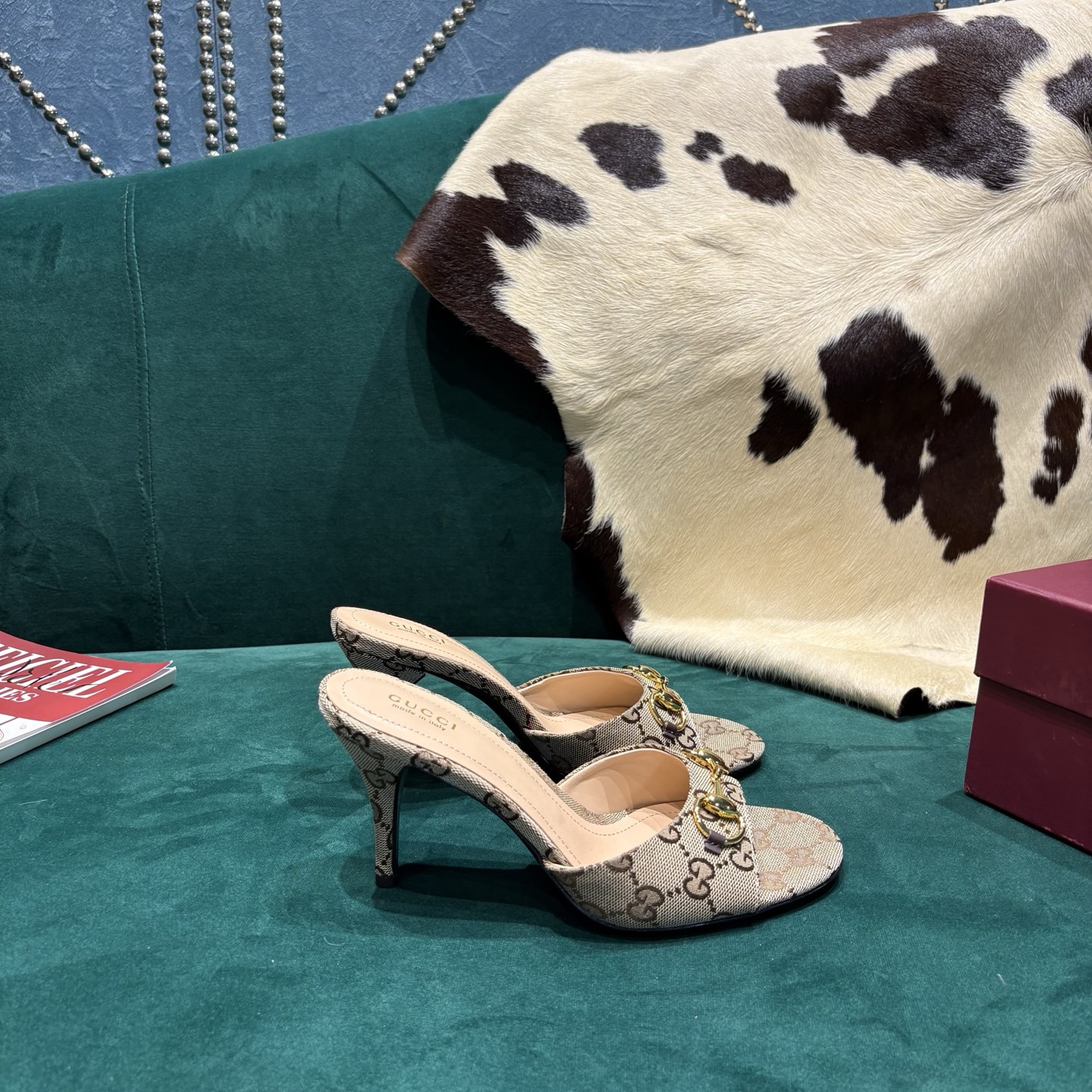 Gucci Style Red Leather Women's Shoes style reference detail image 3 from source 784648