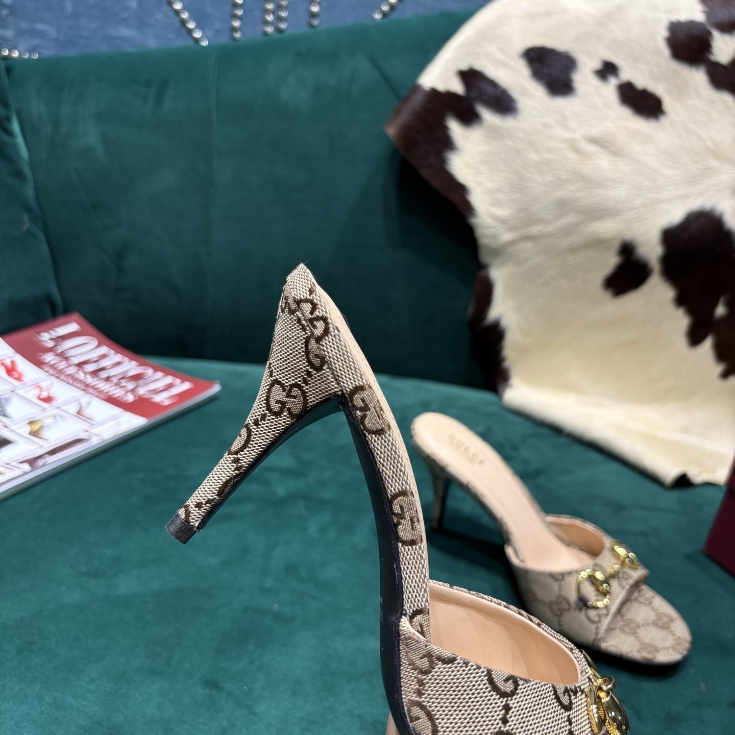 Gucci Style Red Leather Women's Shoes style reference detail image 7 from source 784648