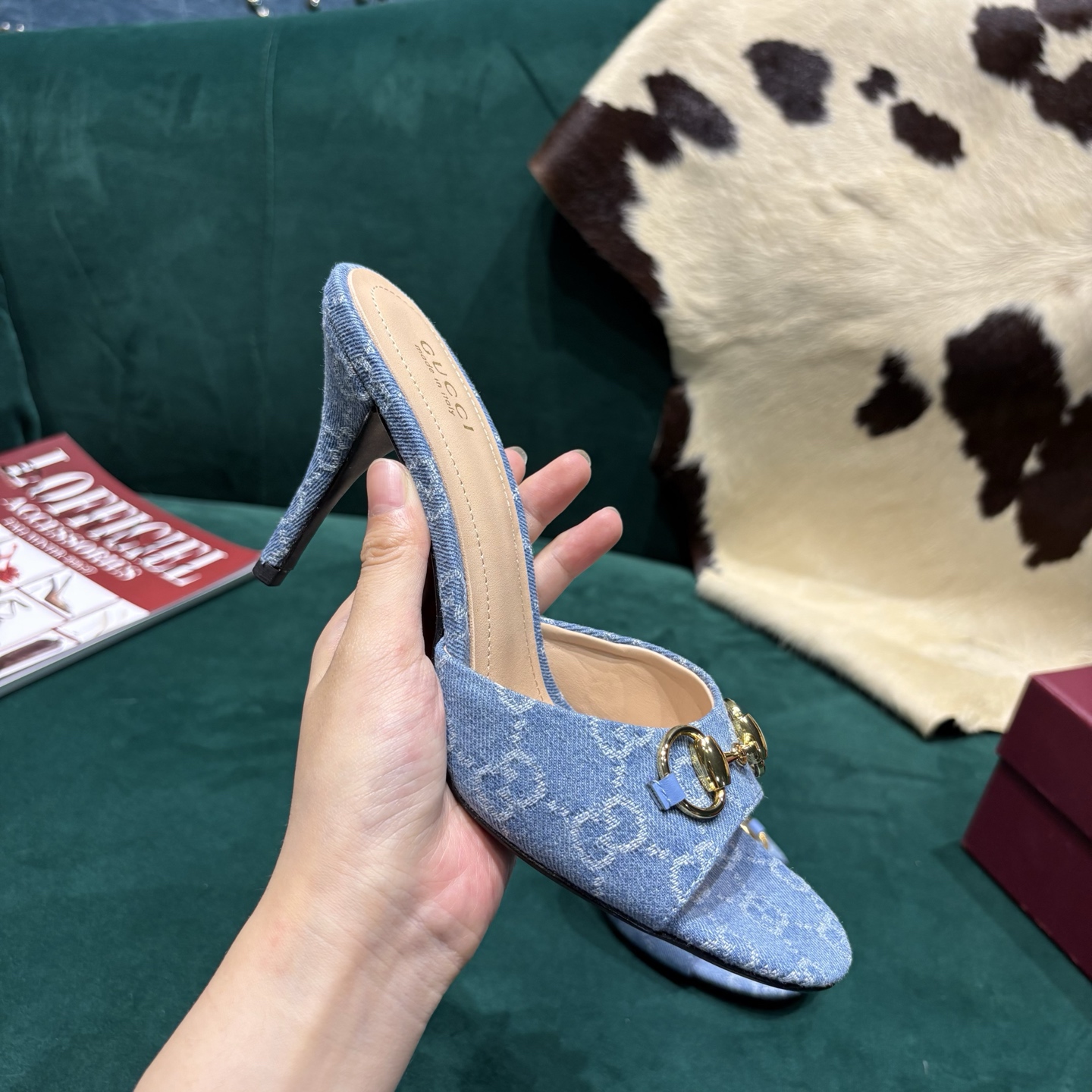 Gucci Style Red Leather Women's Shoes style reference detail image 8 from source 784649