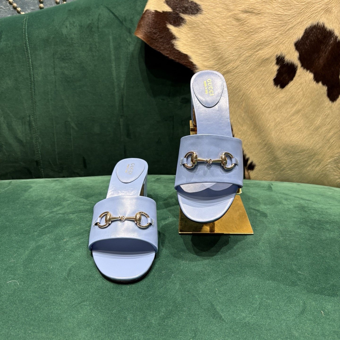 Gucci Style Red Leather Women's Shoes style reference detail image 8 from source 784653