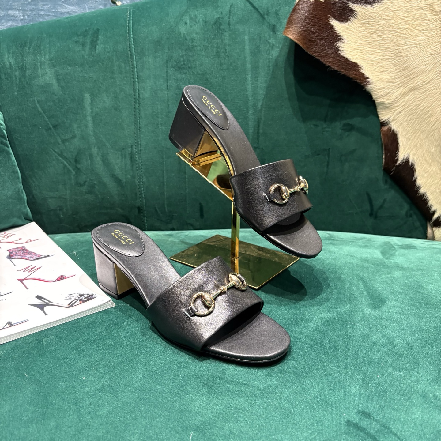 Gucci Style Red Leather Women's Shoes style reference detail image 9 from source 784655