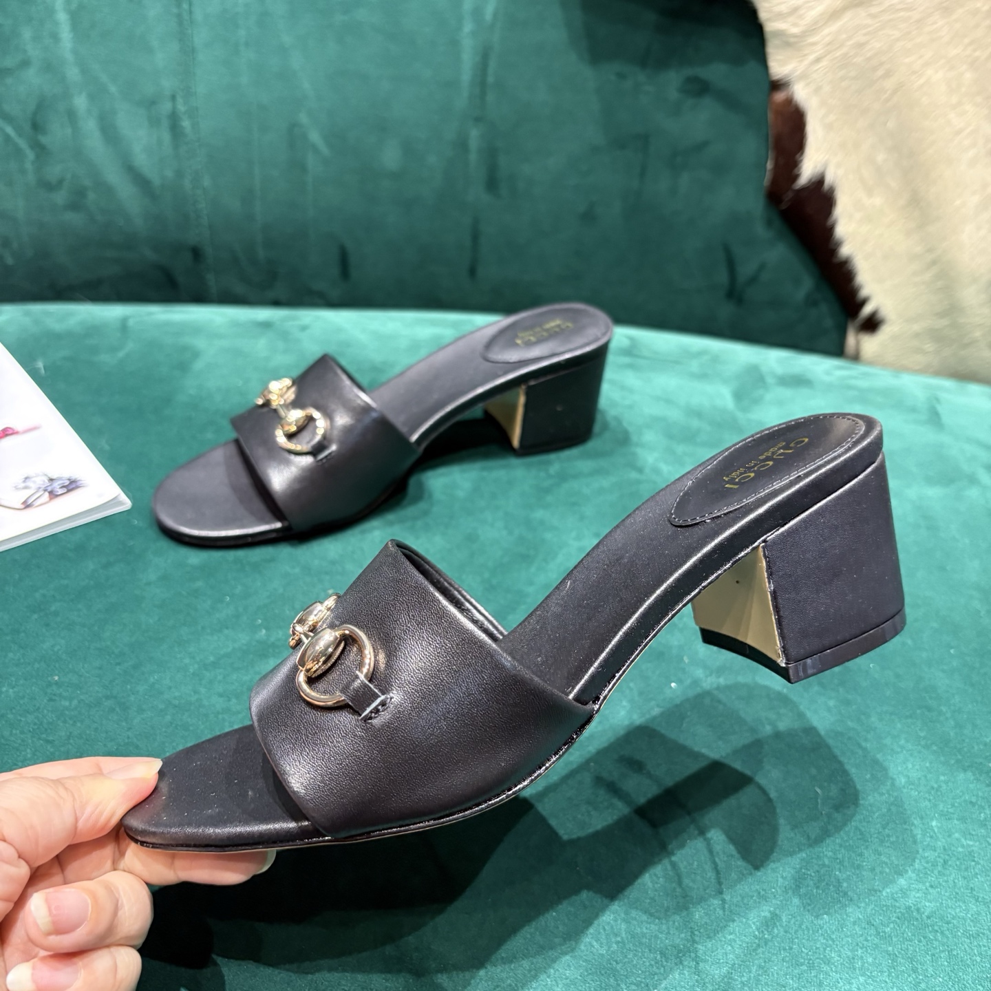 Gucci Style Red Leather Women's Shoes style reference detail image 4 from source 784655