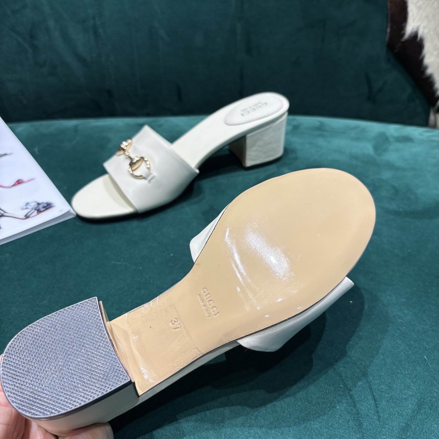 Gucci Style Red Leather Women's Shoes style reference detail image 6 from source 784656