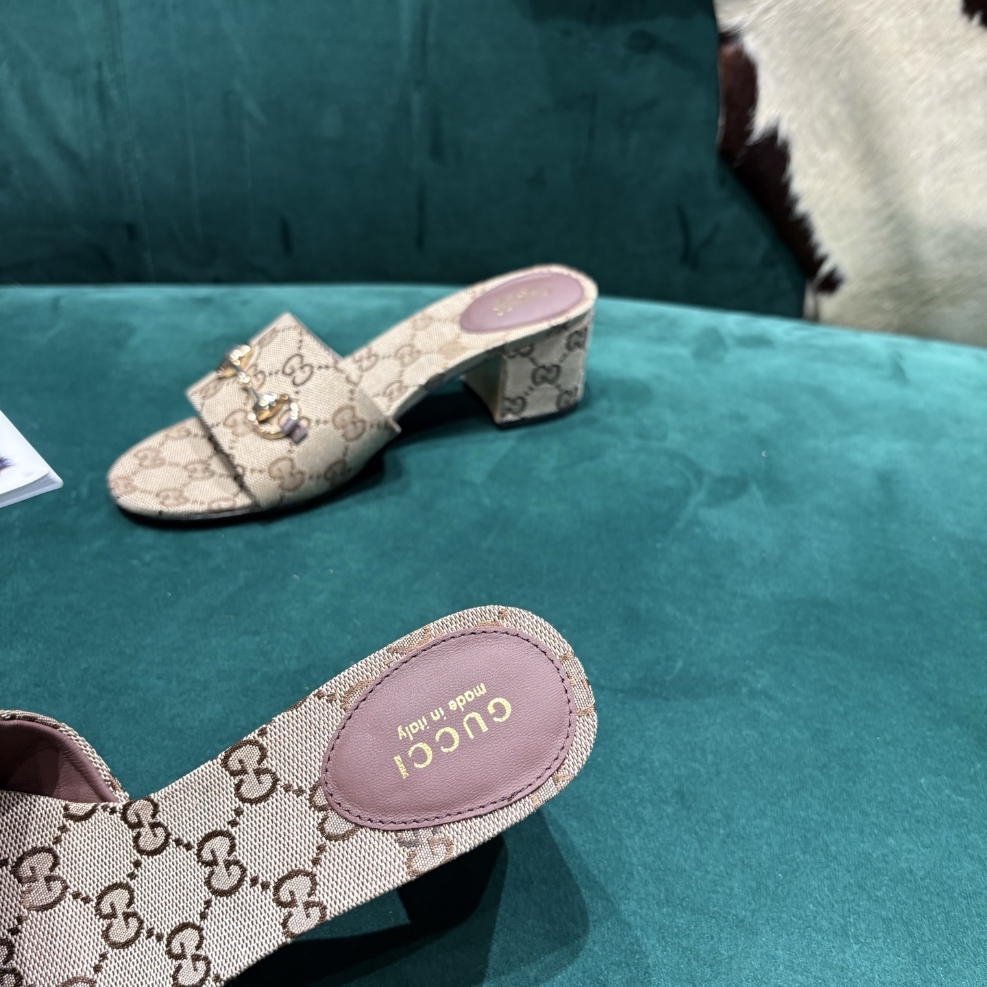 Gucci Style Red Leather Women's Shoes style reference detail image 5 from source 784659