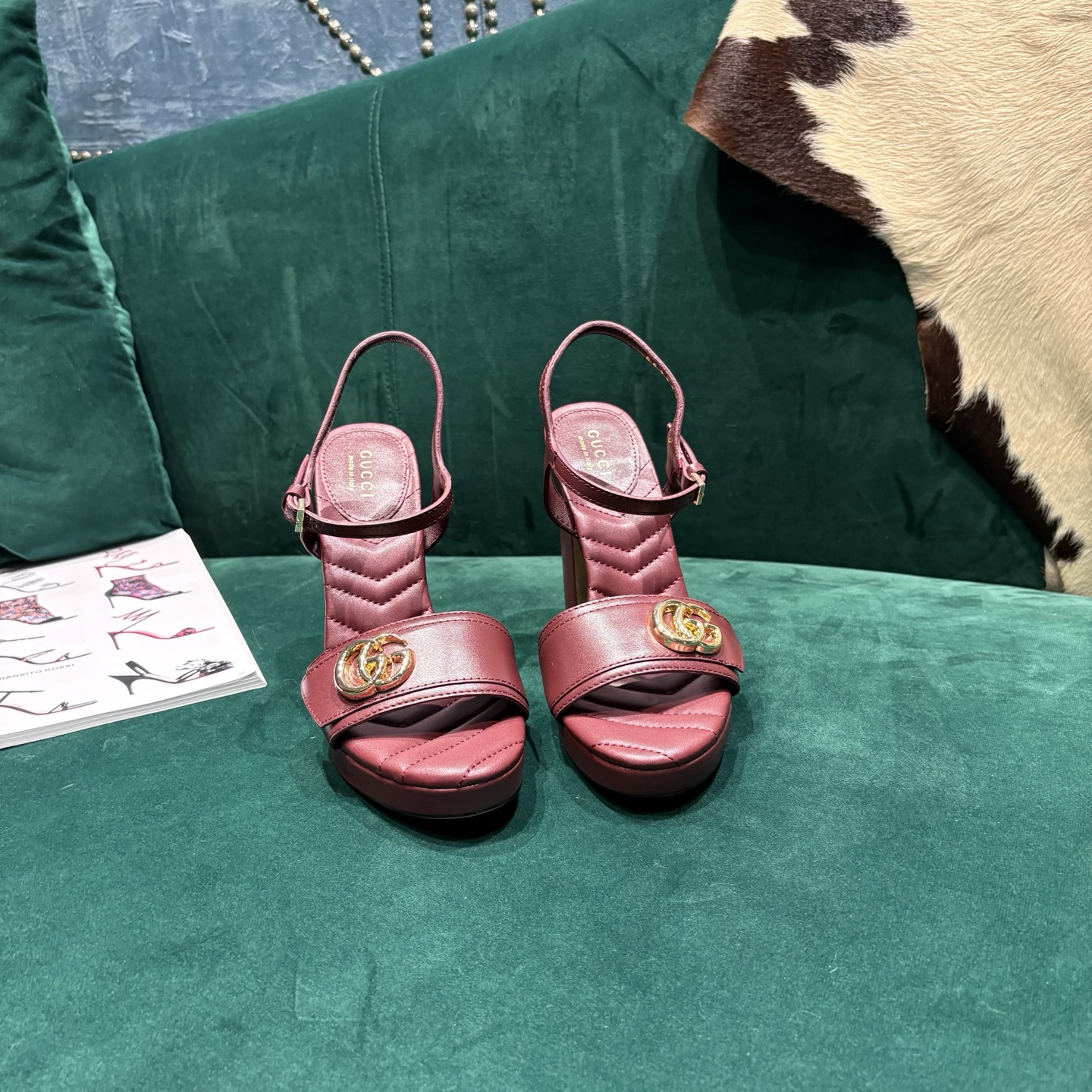 Gucci Style Red Leather Women's Shoes style reference detail image 1 from source 784664