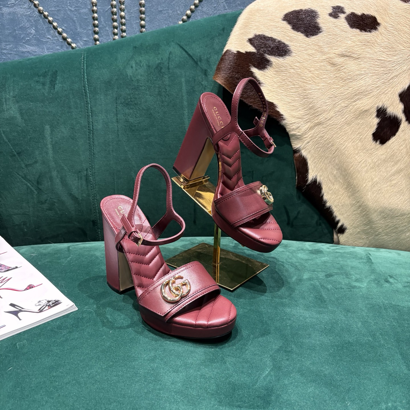 Gucci Style Red Leather Women's Shoes style reference detail image 9 from source 784664