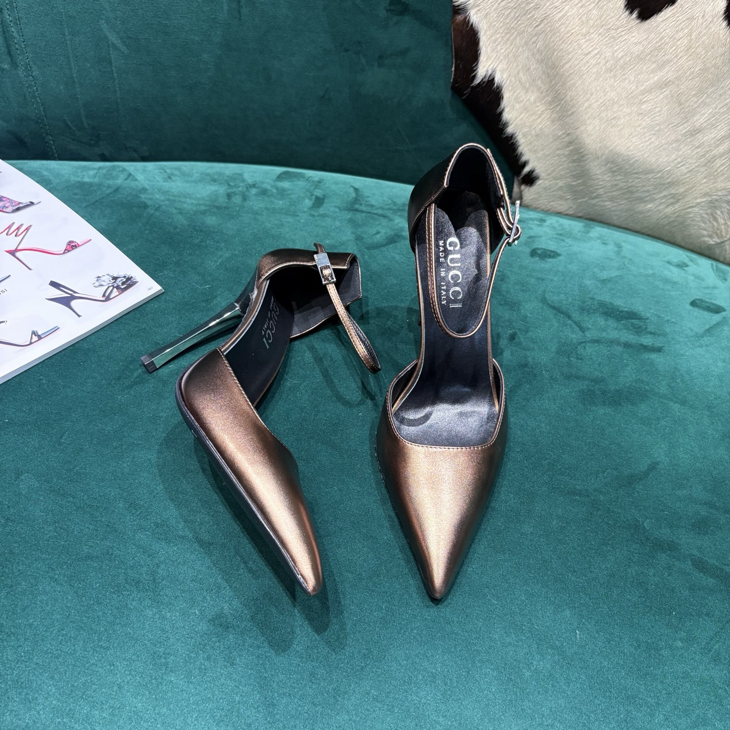 Gucci Style Leather Women's Shoes style reference detail image 4 from source 784667