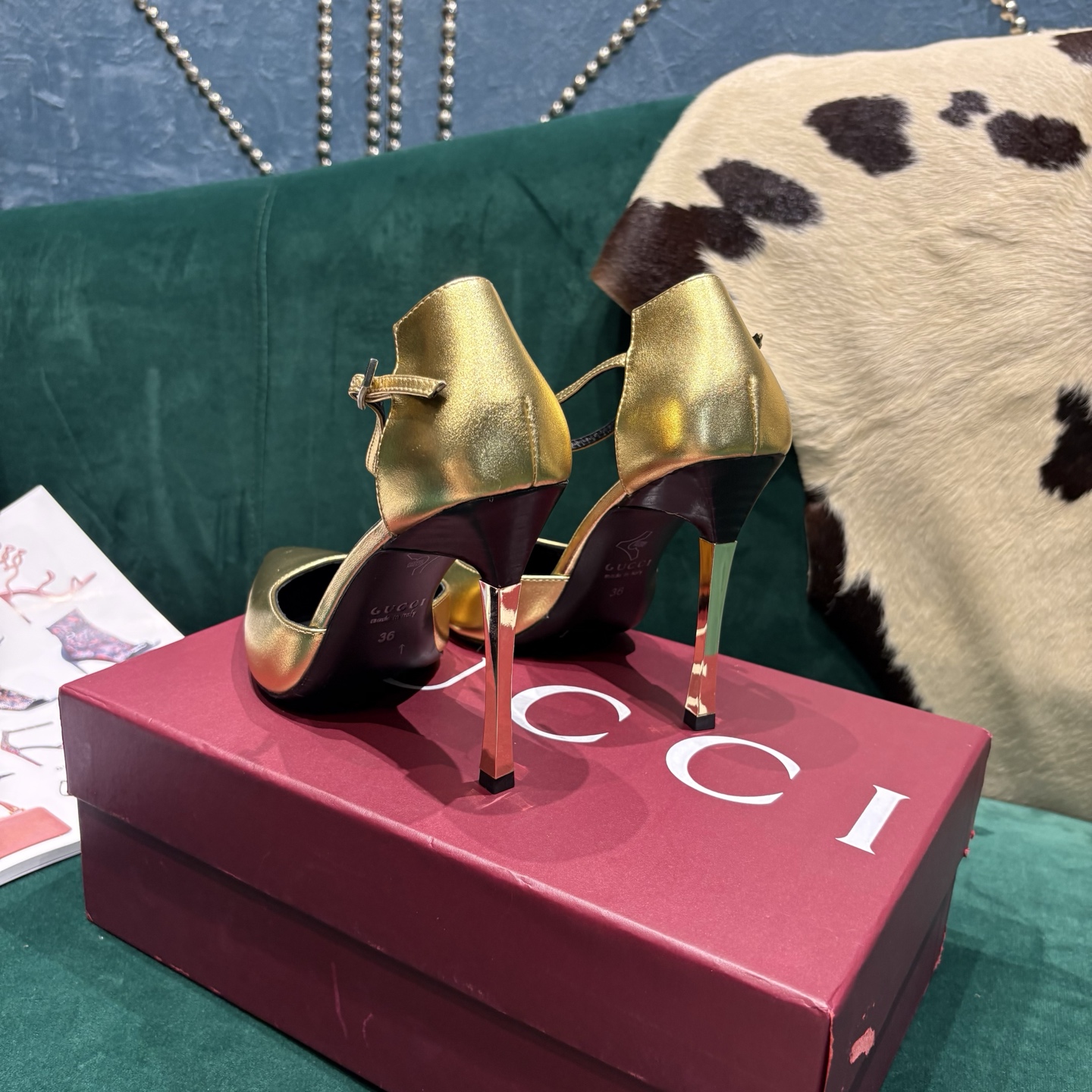Gucci Style Leather Women's Shoes style reference detail image 7 from source 784668