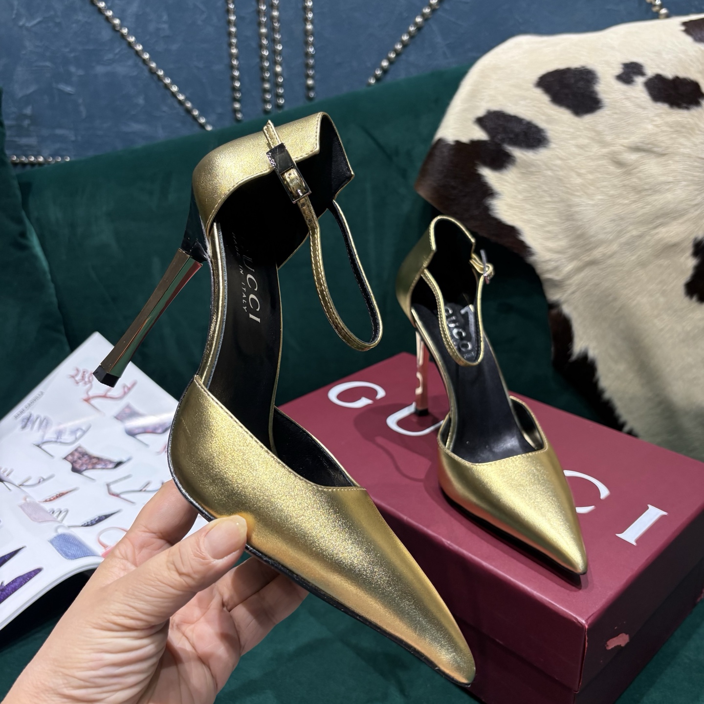 Gucci Style Leather Women's Shoes style reference detail image 4 from source 784668